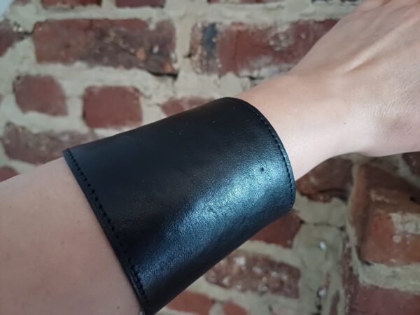 armband schuin zwart leer handmade