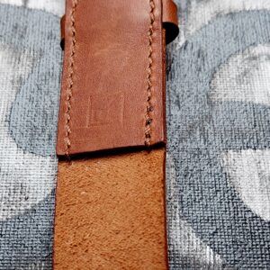 riem_bruin_leer_handgenaaid_handmade_milieuvriendelijk_duurzaam_onderhoud_sterk_gesp
