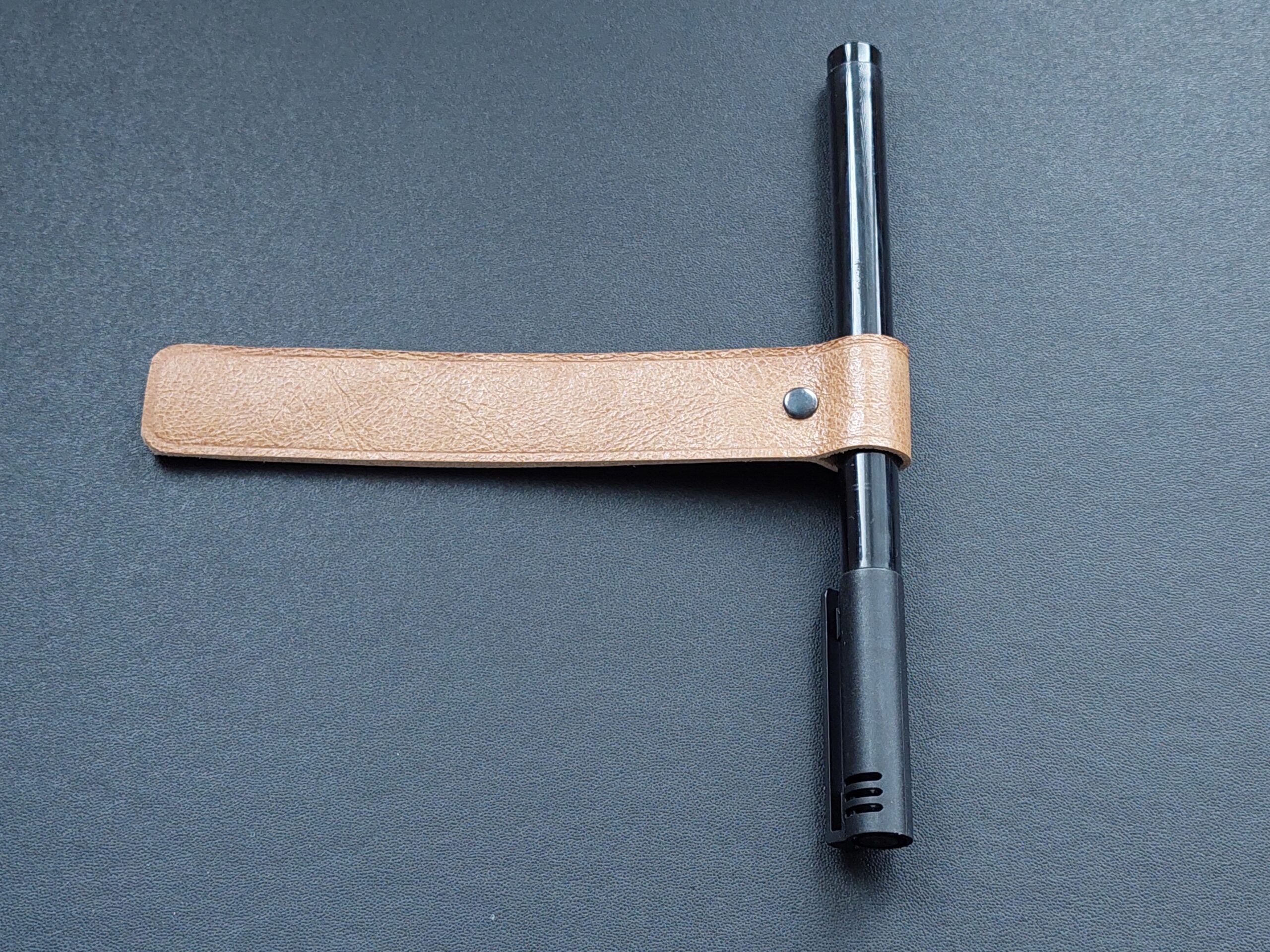 bladwijzer_pennenhouder_leer_handmade