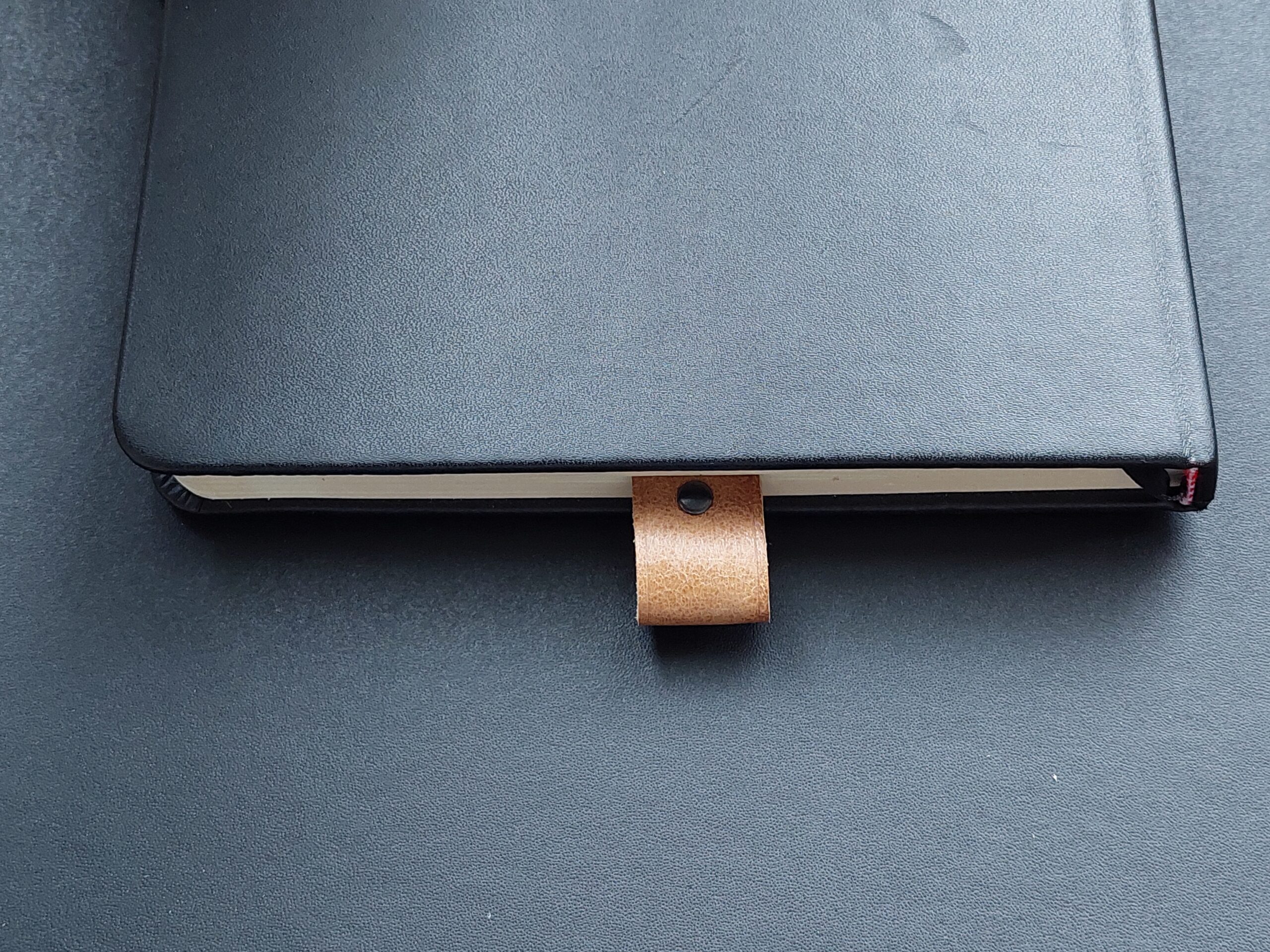 bladwijzer_pennenhouder_leer_handmade