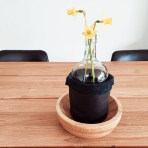 Zwart mandje uit gerecycleerd mandje