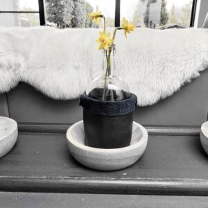 Zwart mandje uit gerecycleerd mandje